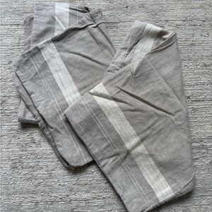 The Royal Company Grey/White Standard Pillow Sham Covers (Set of 2)